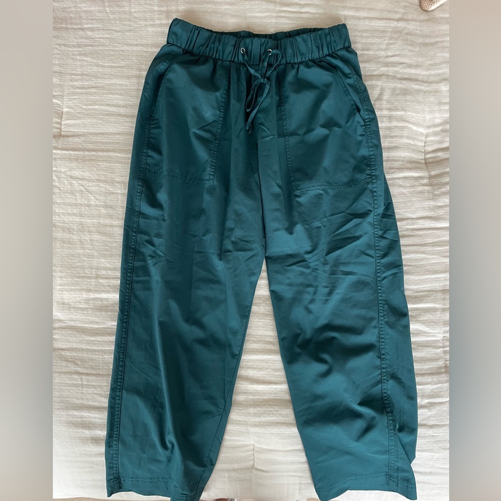 Old Navy Size small lightweight joggers.
